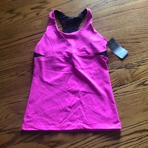🌻 Champion exercise tank with built in bra NWT